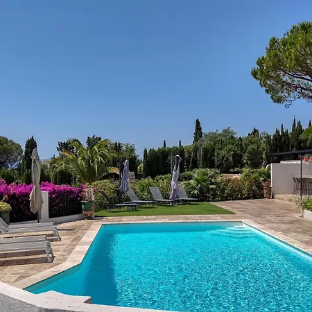 Villa Villa