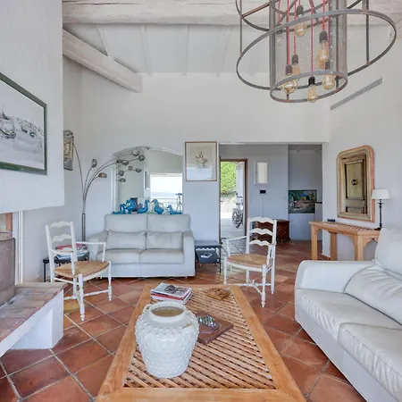 Villa Villa