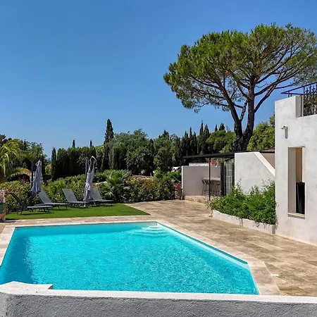 Villa Villa